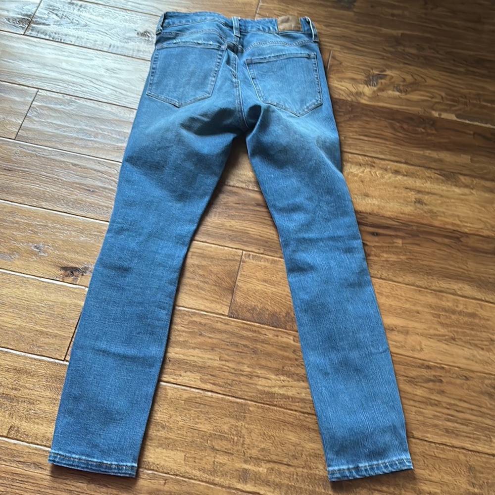 Aeropostale High Rise Jegging 4 Short with Rips - Picture 5 of 5